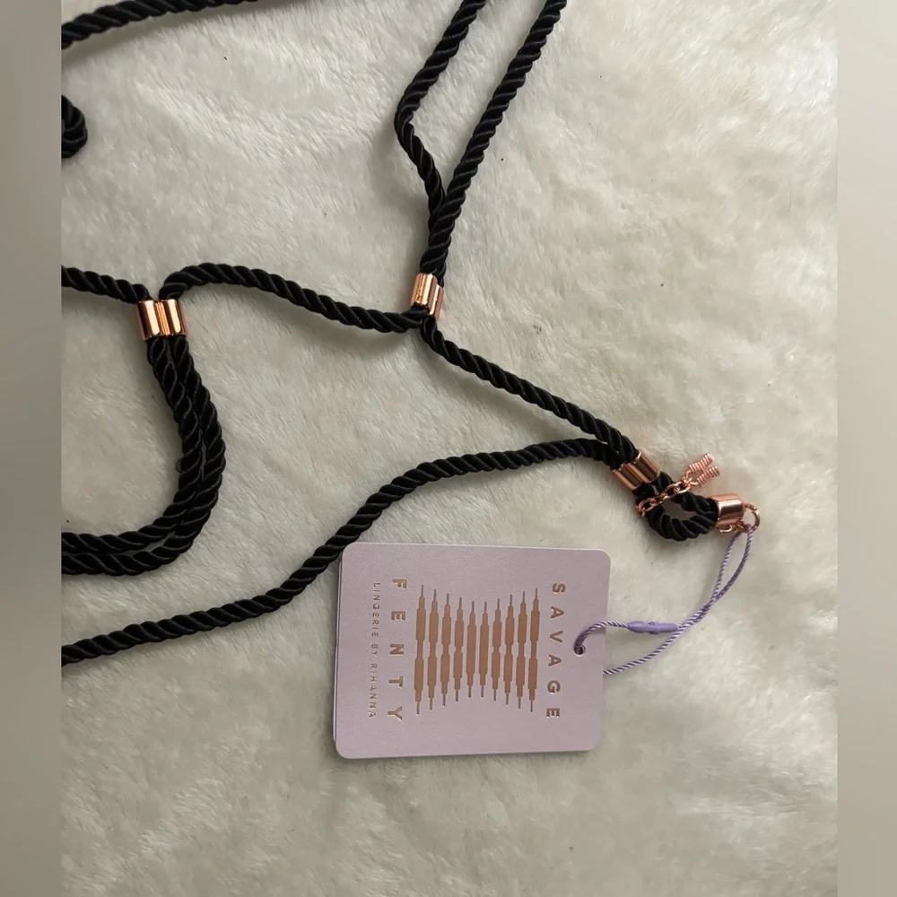 Savage X Fenty Goodnight Kiss Body Harness - Picture 4 of 7